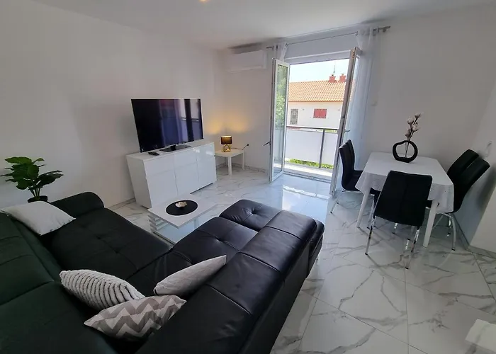 Striga With 2 And Balcony Crikvenica